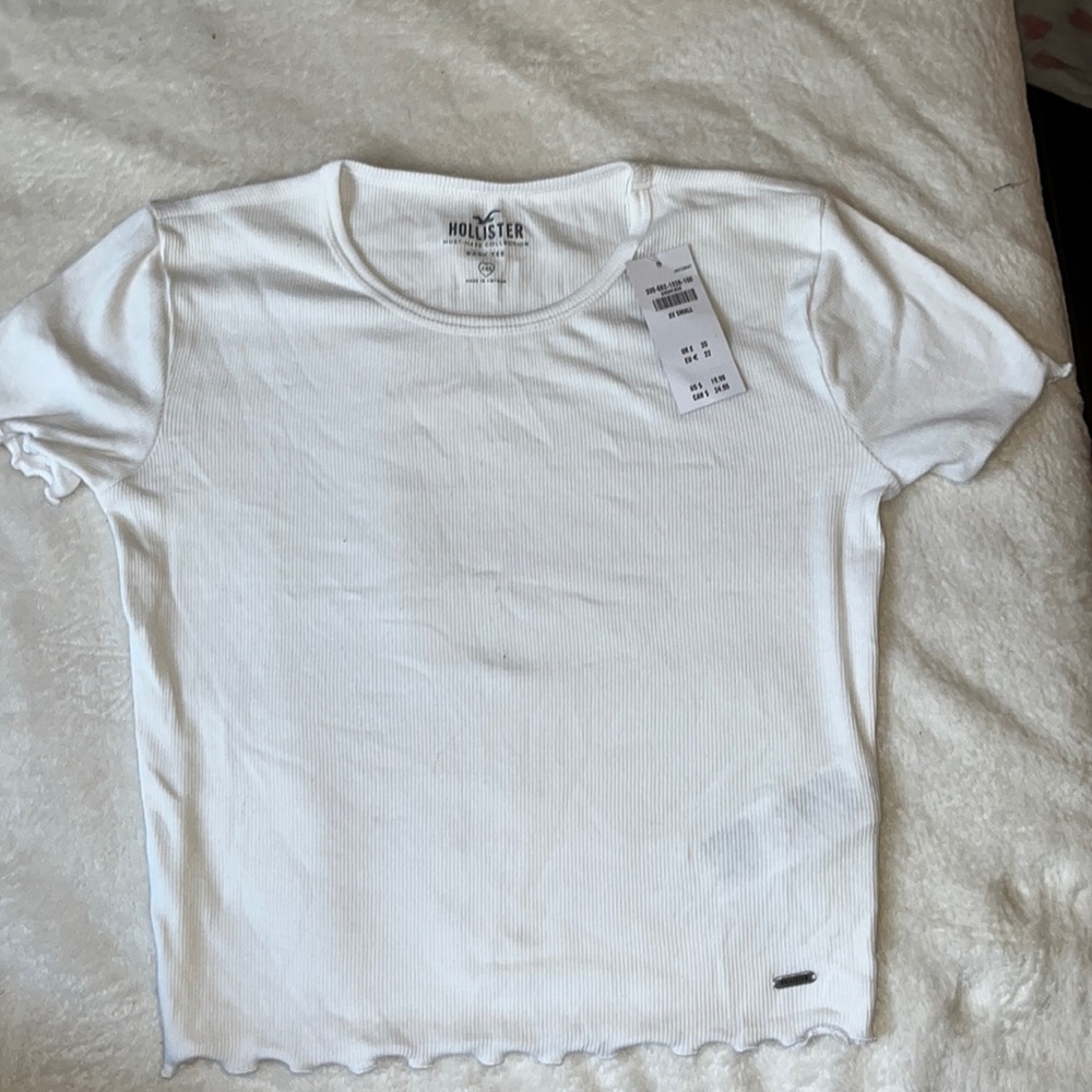 Hollister white t-shirt